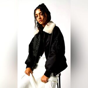 BNWT Free People “Jakke” oversized faux fur black bomber jacket 8UK/4US sold out